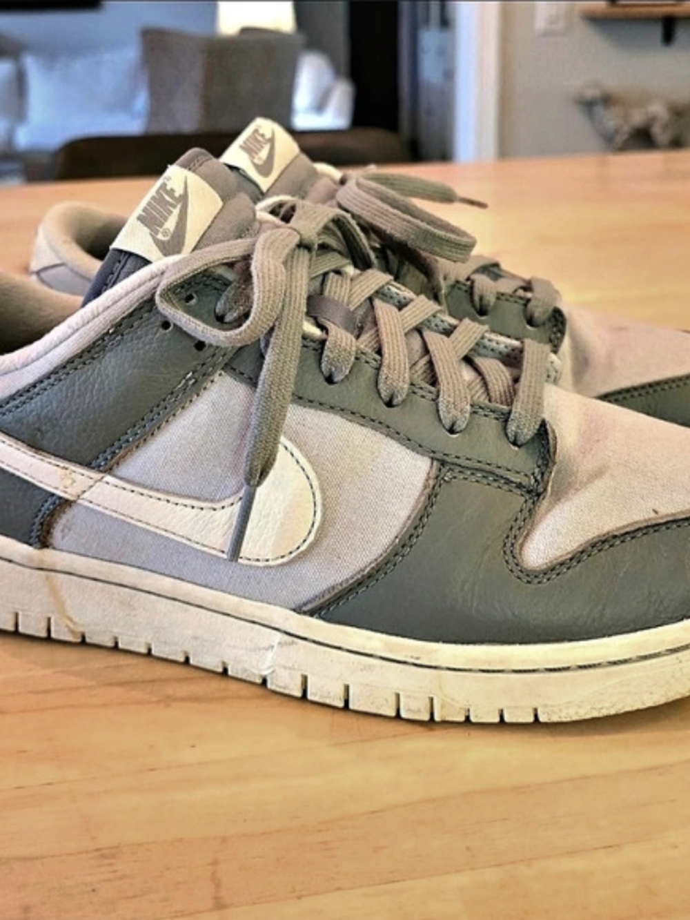 Nike Dunk Low Retro Premium "Mica Green" Sneakers US 10